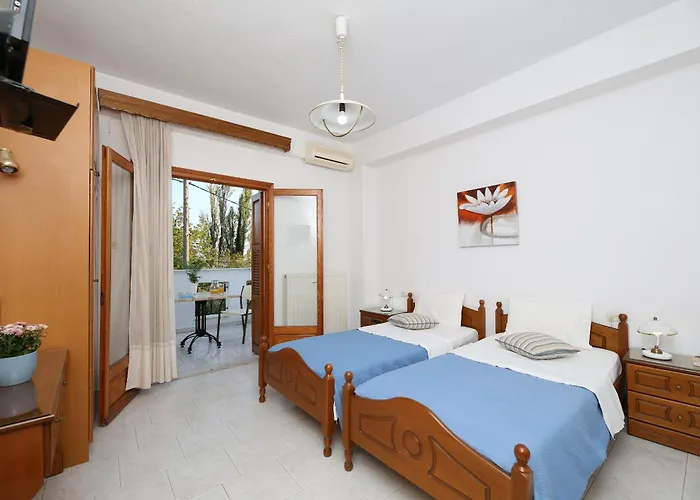 Okeanis アパート カラ・ネラ