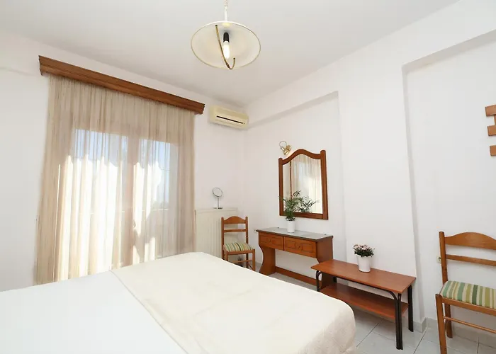 Okeanis カラ・ネラ