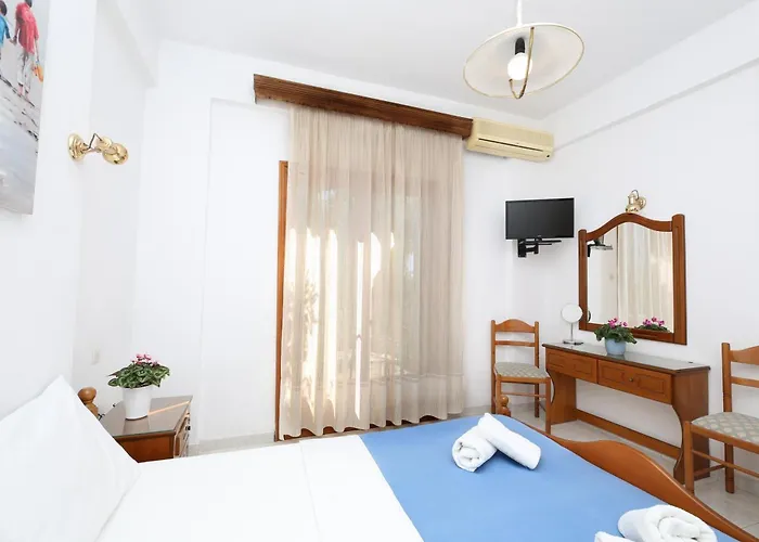 アパート Okeanis カラ・ネラ