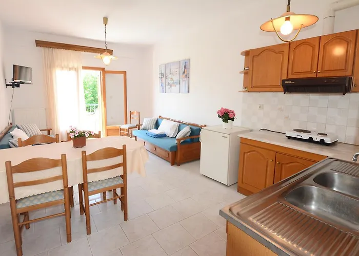 Okeanis * カラ・ネラ