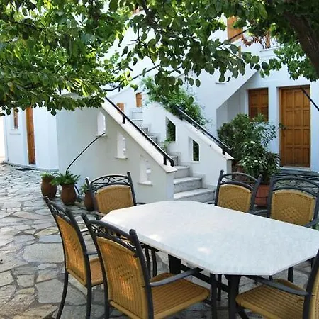 Okeanis Apartment *