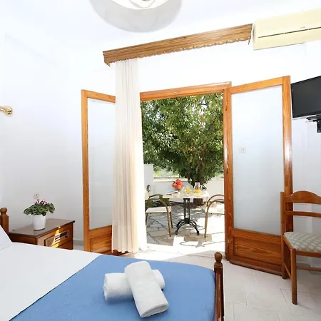 Okeanis Apartment *