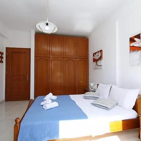 Okeanis Apartment *